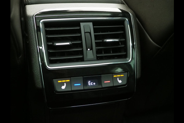 Škoda Superb Combi 1.4 TSI iV Laurin & Klement | Panoramadak | Leder | Canton | Camera | Keyless | Adaptive Cruise | Carplay