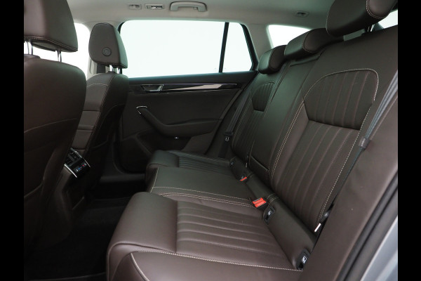 Škoda Superb Combi 1.4 TSI iV Laurin & Klement | Panoramadak | Leder | Canton | Camera | Keyless | Adaptive Cruise | Carplay