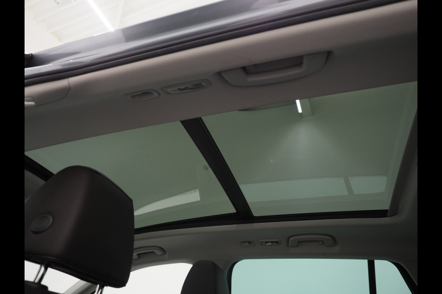 Škoda Superb Combi 1.4 TSI iV Laurin & Klement | Panoramadak | Leder | Canton | Camera | Keyless | Adaptive Cruise | Carplay