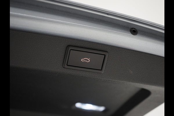 Škoda Superb Combi 1.4 TSI iV Laurin & Klement | Panoramadak | Leder | Canton | Camera | Keyless | Adaptive Cruise | Carplay