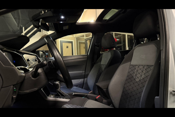 Volkswagen Taigo 1.0 TSI 3x R-Line PANO/IQ LIGHTS/KEYLESS/VIRTUAL/CARPLAY/ACC/AUTOMAAT/CAMERA/STOELVERWARMING/BOMVOL!