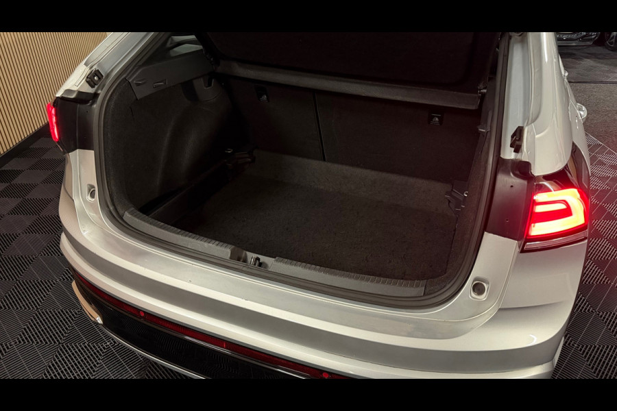 Volkswagen Taigo 1.0 TSI 3x R-Line PANO/IQ LIGHTS/KEYLESS/VIRTUAL/CARPLAY/ACC/AUTOMAAT/CAMERA/STOELVERWARMING/BOMVOL!