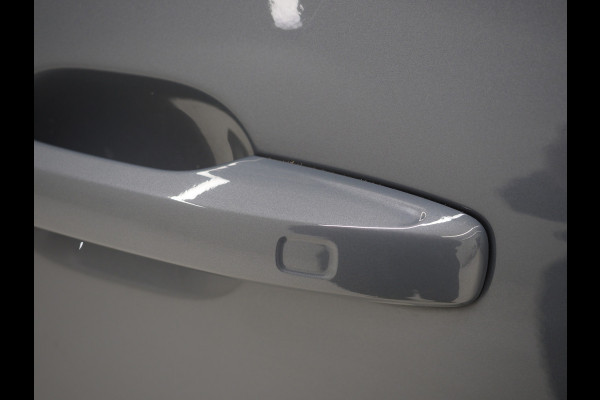 Volvo XC60 2.0 T6 Plug-in hybrid AWD R-Design Long Range | Panoramadak | Pilot Assist | Trekhaak | Camera | Keyless | Memory | Carplay