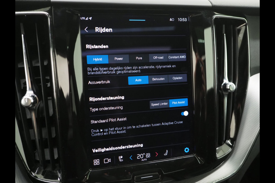 Volvo XC60 2.0 T6 Plug-in hybrid AWD R-Design Long Range | Panoramadak | Pilot Assist | Trekhaak | Camera | Keyless | Memory | Carplay