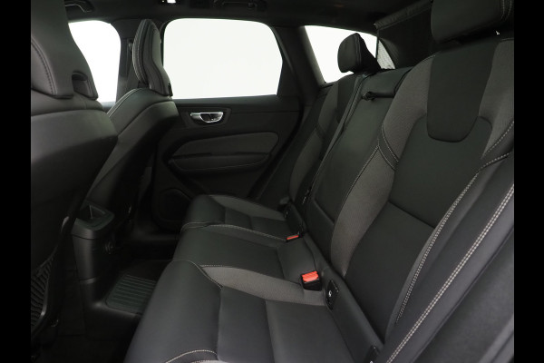 Volvo XC60 2.0 T6 Plug-in hybrid AWD R-Design Long Range | Panoramadak | Pilot Assist | Trekhaak | Camera | Keyless | Memory | Carplay