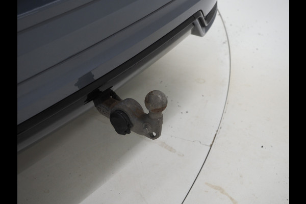 Volvo XC60 2.0 T6 Plug-in hybrid AWD R-Design Long Range | Panoramadak | Pilot Assist | Trekhaak | Camera | Keyless | Memory | Carplay