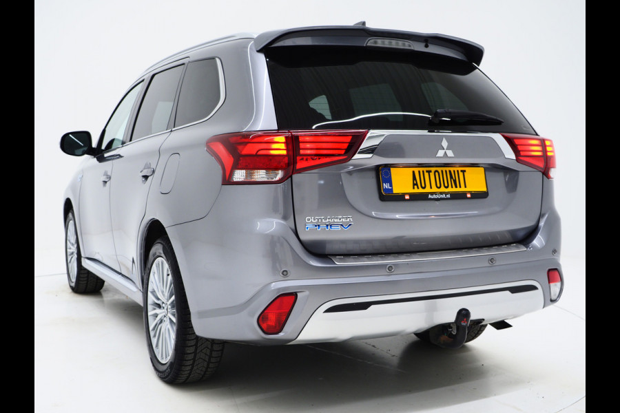 Mitsubishi Outlander 2.4 PHEV Intense | Camera | Keyless | Power Sound | Trekhaak | Stoelverwarming | Carplay