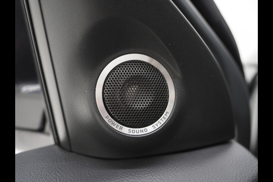 Mitsubishi Outlander 2.4 PHEV Intense | Camera | Keyless | Power Sound | Trekhaak | Stoelverwarming | Carplay