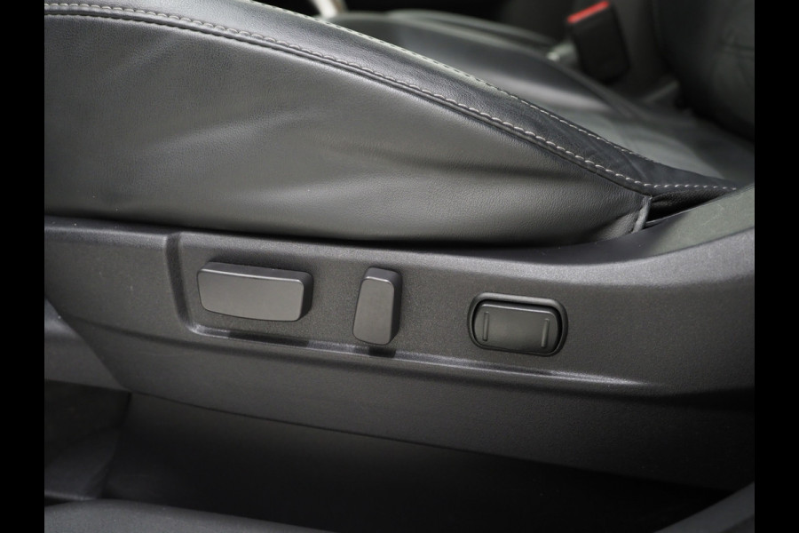 Mitsubishi Outlander 2.4 PHEV Intense | Camera | Keyless | Power Sound | Trekhaak | Stoelverwarming | Carplay