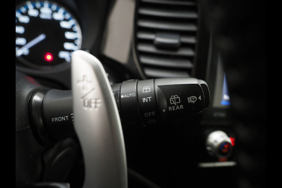 Mitsubishi Outlander 2.4 PHEV Intense | Camera | Keyless | Power Sound | Trekhaak | Stoelverwarming | Carplay