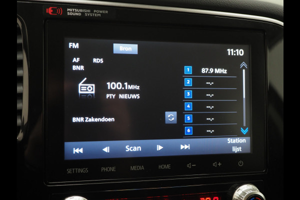 Mitsubishi Outlander 2.4 PHEV Intense | Camera | Keyless | Power Sound | Trekhaak | Stoelverwarming | Carplay