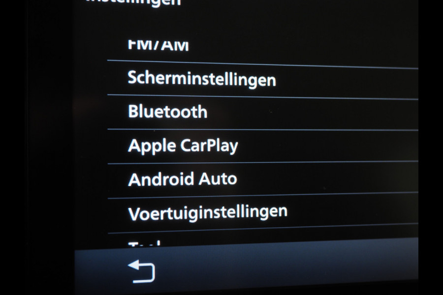 Mitsubishi Outlander 2.4 PHEV Intense | Camera | Keyless | Power Sound | Trekhaak | Stoelverwarming | Carplay