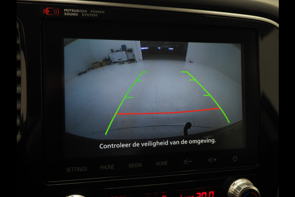 Mitsubishi Outlander 2.4 PHEV Intense | Camera | Keyless | Power Sound | Trekhaak | Stoelverwarming | Carplay
