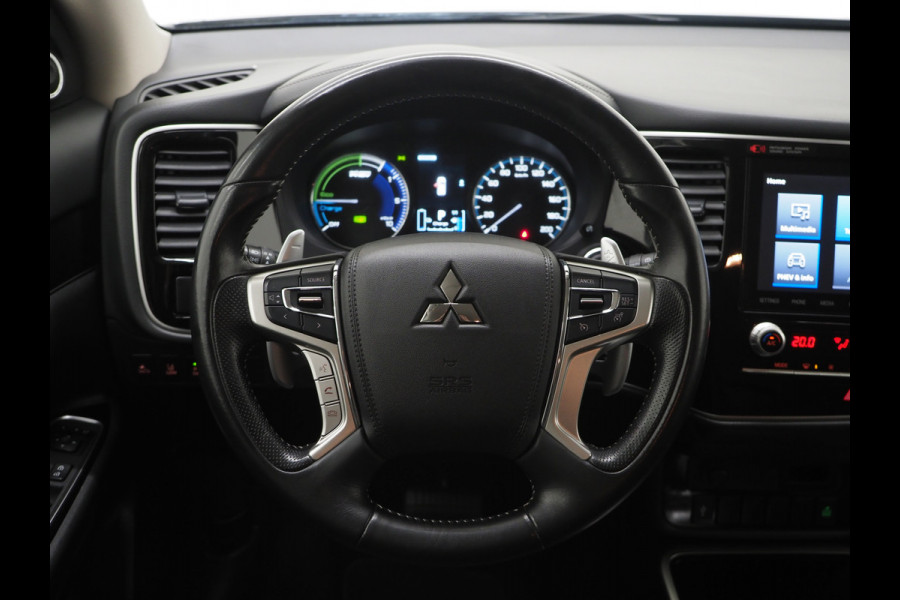 Mitsubishi Outlander 2.4 PHEV Intense | Camera | Keyless | Power Sound | Trekhaak | Stoelverwarming | Carplay