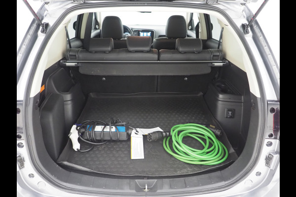Mitsubishi Outlander 2.4 PHEV Intense | Camera | Keyless | Power Sound | Trekhaak | Stoelverwarming | Carplay