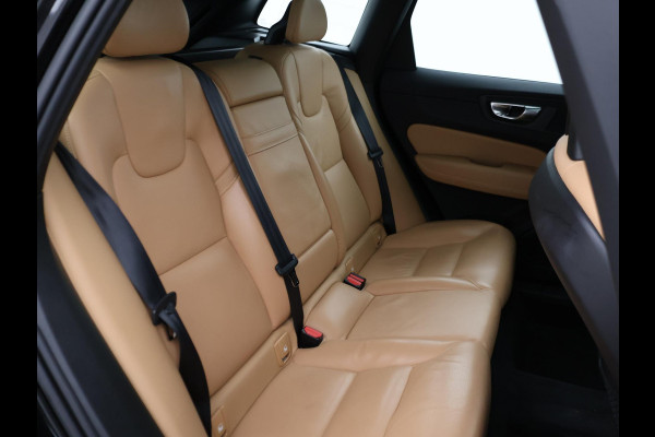 Volvo XC60 2.0 D4 AWD INSCRIPTION + WEGKL. TREKHAAK | LEDER | PANORAMA | 19 INCH | CAMERA | MEMORY