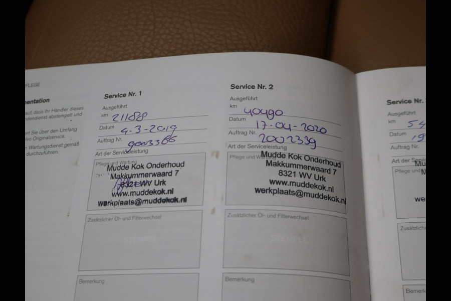 Volvo XC60 2.0 D4 AWD INSCRIPTION + WEGKL. TREKHAAK | LEDER | PANORAMA | 19 INCH | CAMERA | MEMORY