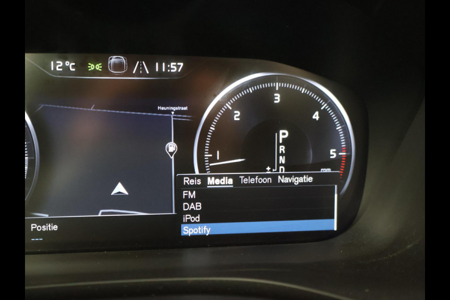 Volvo XC60 2.0 D4 AWD INSCRIPTION + WEGKL. TREKHAAK | LEDER | PANORAMA | 19 INCH | CAMERA | MEMORY