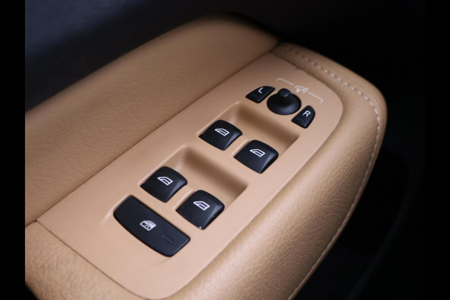 Volvo XC60 2.0 D4 AWD INSCRIPTION + WEGKL. TREKHAAK | LEDER | PANORAMA | 19 INCH | CAMERA | MEMORY