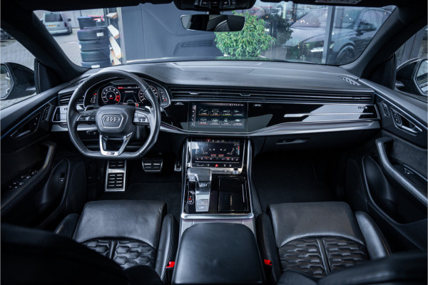 Audi RSQ8 4.0 TFSI quattro - Panorama l Keramisch l Stoelkoeling l 360 Camera | Memory
