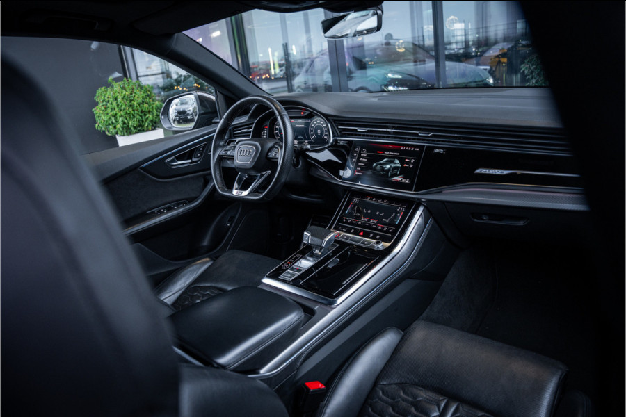 Audi RSQ8 4.0 TFSI quattro - Panorama l Keramisch l Stoelkoeling l 360 Camera | Memory
