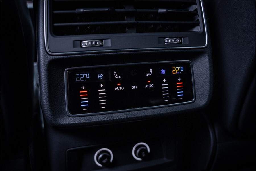 Audi RSQ8 4.0 TFSI quattro - Panorama l Keramisch l Stoelkoeling l 360 Camera | Memory