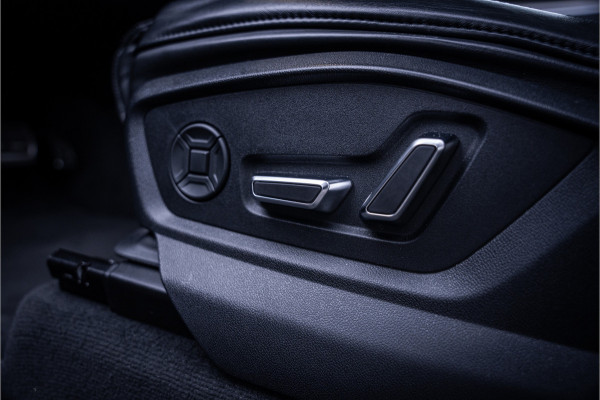 Audi RSQ8 4.0 TFSI quattro - Panorama l Keramisch l Stoelkoeling l 360 Camera | Memory