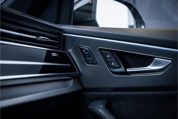 Audi RSQ8 4.0 TFSI quattro - Panorama l Keramisch l Stoelkoeling l 360 Camera | Memory
