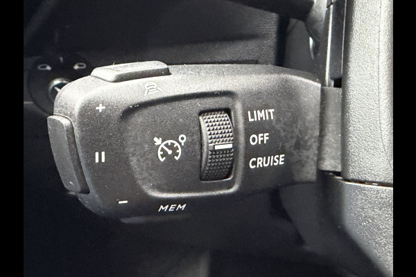 DS Ds 7 Crossback 300pk 4x4 Executive (Trekhaak - Elektrische klep - Camera - Adaptieve Cruise Controle - Keyless Entry - DS LED - Navigatie)