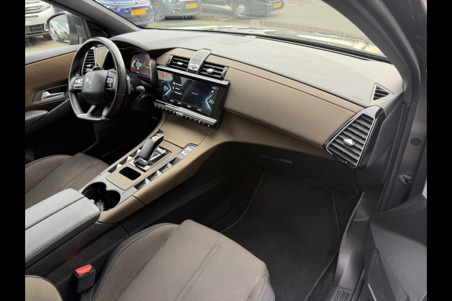 DS Ds 7 Crossback 300pk 4x4 Executive (Trekhaak - Elektrische klep - Camera - Adaptieve Cruise Controle - Keyless Entry - DS LED - Navigatie)