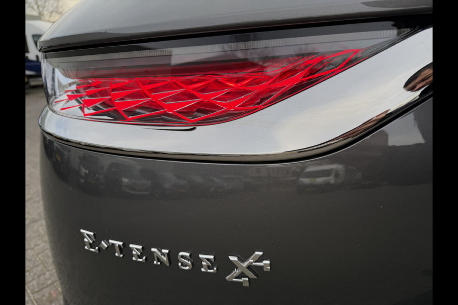 DS Ds 7 Crossback 300pk 4x4 Executive (Trekhaak - Elektrische klep - Camera - Adaptieve Cruise Controle - Keyless Entry - DS LED - Navigatie)