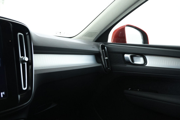 Volvo XC40 2.0 D3 Inscription Stoelverw. Navigatie, Climate,