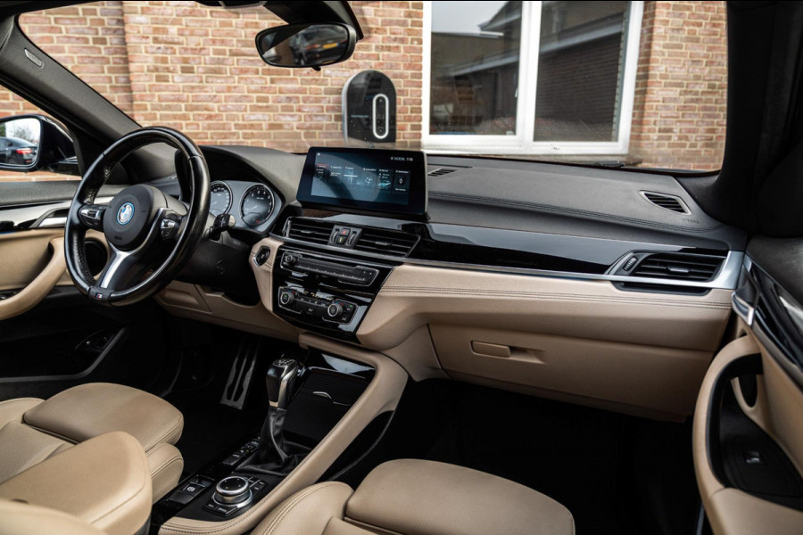 BMW X2 XDrive25e Executive M-Sport 220 PK Dealer o.h Head-Up Camera Leder LED 19''