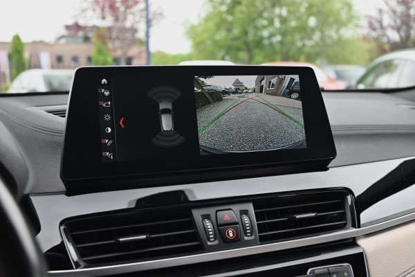 BMW X2 XDrive25e Executive M-Sport 220 PK Dealer o.h Head-Up Camera Leder LED 19''