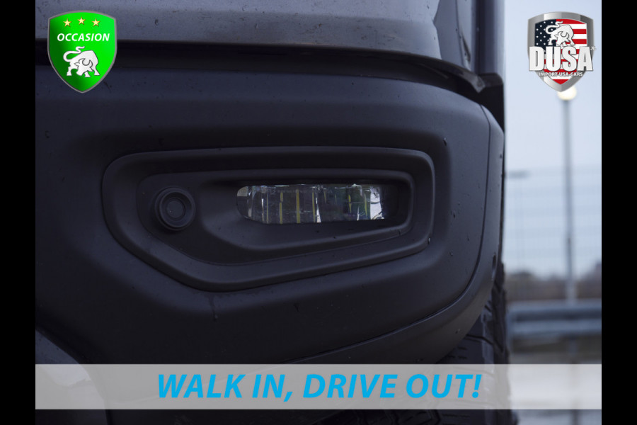 Dodge Ram 1500 Rebel | 5.7 V8 | 4x4 | Crew Cab Panoramadak | Niveau regeling / luchtvering | Deksel Nieuw binnen!