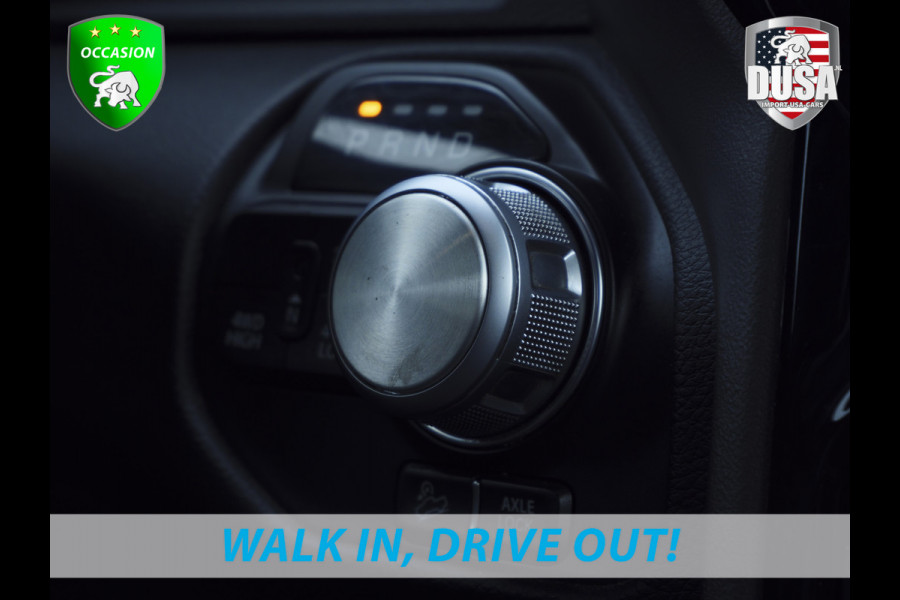 Dodge Ram 1500 Rebel | 5.7 V8 | 4x4 | Crew Cab Panoramadak | Niveau regeling / luchtvering | Deksel Nieuw binnen!