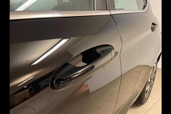 Ford Fiesta 1.0 EcoBoost Hybrid Titanium X 125PK MILD HYBRID AIRCO NAVI CRUISE APPLE CARPLAY VELGEN NIEUWSTAAT