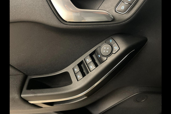 Ford Fiesta 1.0 EcoBoost Hybrid Titanium X 125PK MILD HYBRID AIRCO NAVI CRUISE APPLE CARPLAY VELGEN NIEUWSTAAT