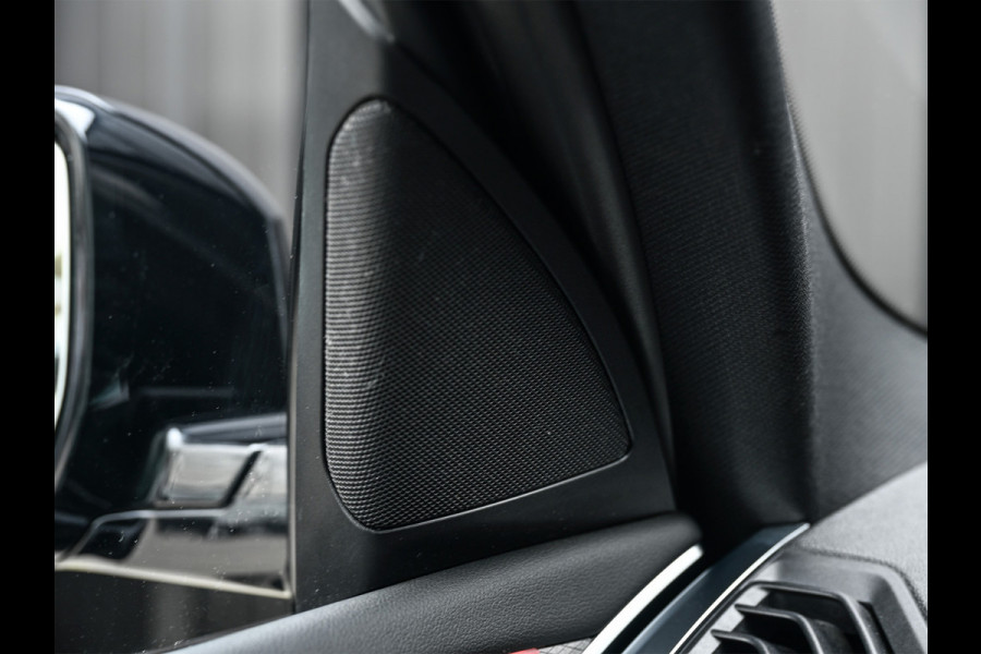 BMW X3 xDrive30d High Executive · M-Sport Pro · Comfort access · Head-up · Adaptive cruise · Stuurverwarming · Stoelverwarming · Bmw la