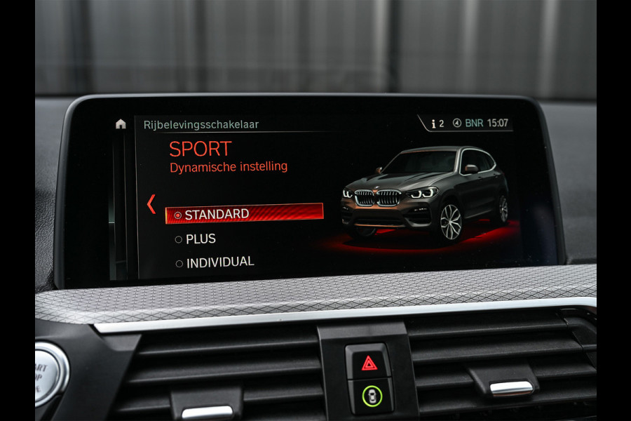 BMW X3 xDrive30d High Executive · M-Sport Pro · Comfort access · Head-up · Adaptive cruise · Stuurverwarming · Stoelverwarming · Bmw la