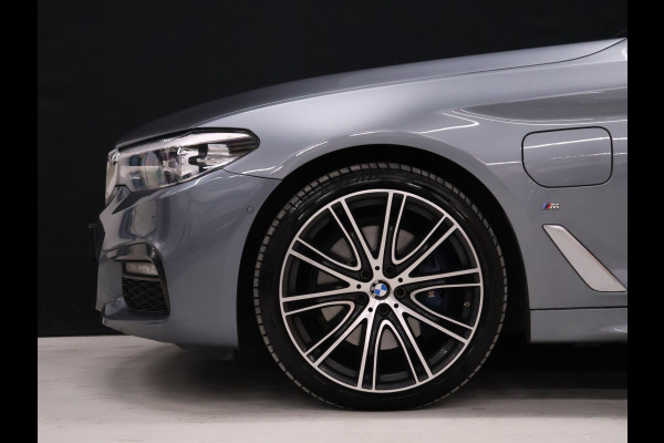 BMW 5 Serie 530e iPerformance High Executive M Sport [ADAPTIVE CRUISE CONTROL, APPLE CARPLAY, HUD, PDC V+A, STUURVERWARMING, STOELVERWARMING, ELEKTRISCHE ACHTERKLEP, NIEUWSTAAT]