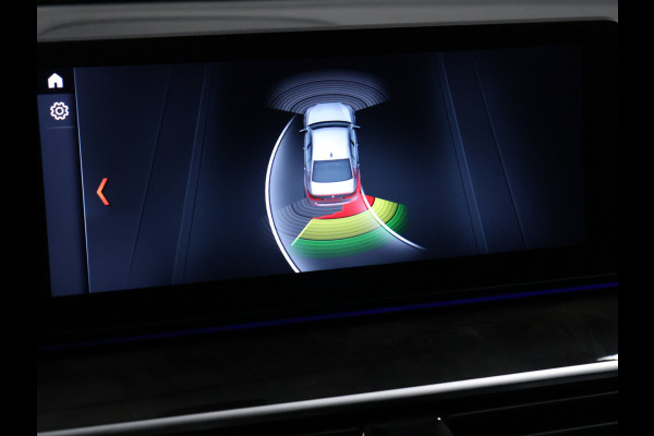 BMW 5 Serie 530e iPerformance High Executive M Sport [ADAPTIVE CRUISE CONTROL, APPLE CARPLAY, HUD, PDC V+A, STUURVERWARMING, STOELVERWARMING, ELEKTRISCHE ACHTERKLEP, NIEUWSTAAT]