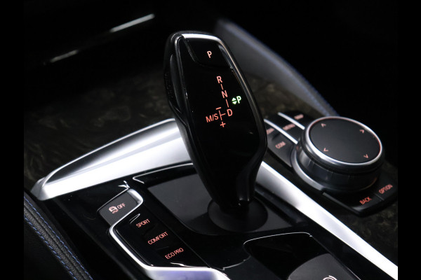 BMW 5 Serie 530e iPerformance High Executive M Sport [ADAPTIVE CRUISE CONTROL, APPLE CARPLAY, HUD, PDC V+A, STUURVERWARMING, STOELVERWARMING, ELEKTRISCHE ACHTERKLEP, NIEUWSTAAT]