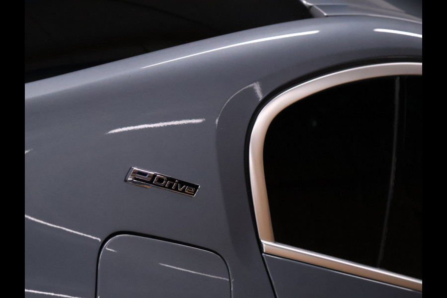 BMW 5 Serie 530e iPerformance High Executive M Sport [ADAPTIVE CRUISE CONTROL, APPLE CARPLAY, HUD, PDC V+A, STUURVERWARMING, STOELVERWARMING, ELEKTRISCHE ACHTERKLEP, NIEUWSTAAT]