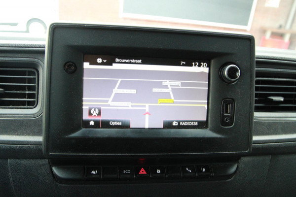 Renault Master T33 2.3 dCi 135PK L2H2 Work Edition / Camera / Navi / 3 zits / Cruise