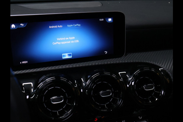 Mercedes-Benz A-Klasse 160 Business Solution [CRUISE CONTROL, APPLE CARPLAY, ACHTERUITRIJCAMERA, PDC V+A, LANE ASSIST, STOELVERWARMING, AUTOMATISCHE AIRCO, LICHTMETALEN VELGEN, NIEUWSTAAT]