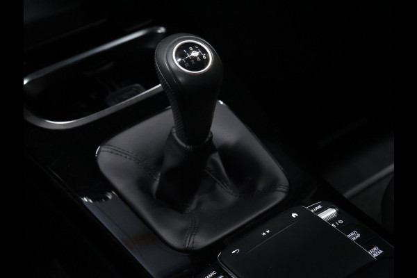 Mercedes-Benz A-Klasse 160 Business Solution [CRUISE CONTROL, APPLE CARPLAY, ACHTERUITRIJCAMERA, PDC V+A, LANE ASSIST, STOELVERWARMING, AUTOMATISCHE AIRCO, LICHTMETALEN VELGEN, NIEUWSTAAT]