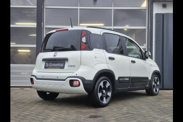 Fiat Panda 1.0 Hybrid Cross Pandina