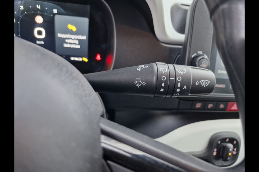 Fiat Panda 1.0 Hybrid Cross Pandina