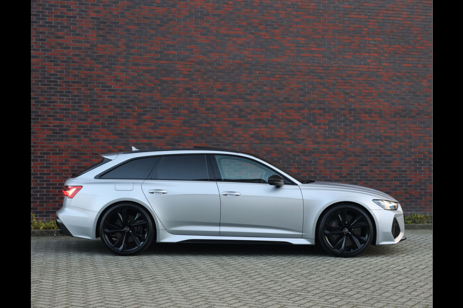 Audi RS6 Avant 4.0 TFSI Quattro | Exclusive - Dynamic Plus!